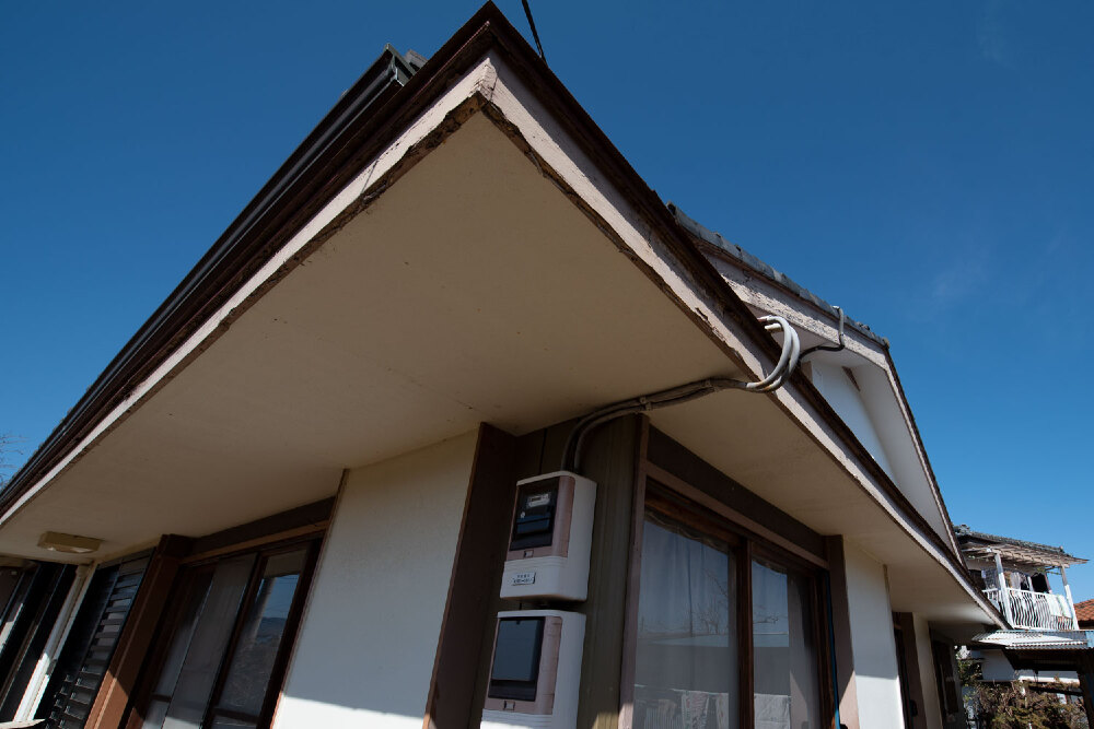 比企郡鳩山町　庇リフォーム前