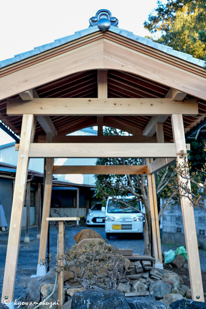 鳩山町　井戸小屋